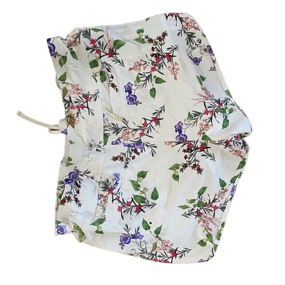 Athleta white floral shirts size medium - Picture 6 of 6